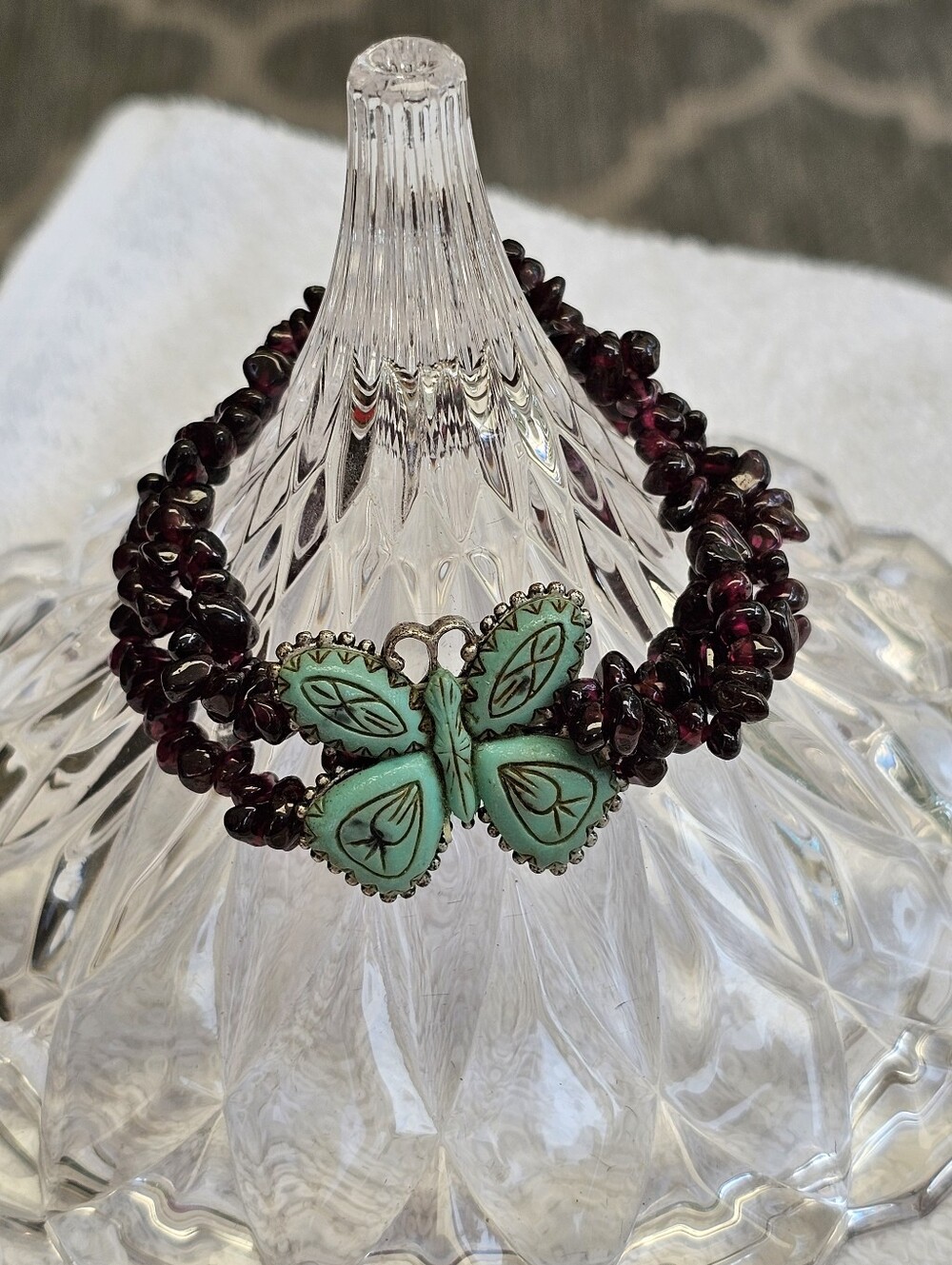Liz Claiborne Vintage Garnet Bead and Faux Turquoise Stretch Butterfly Bracelet